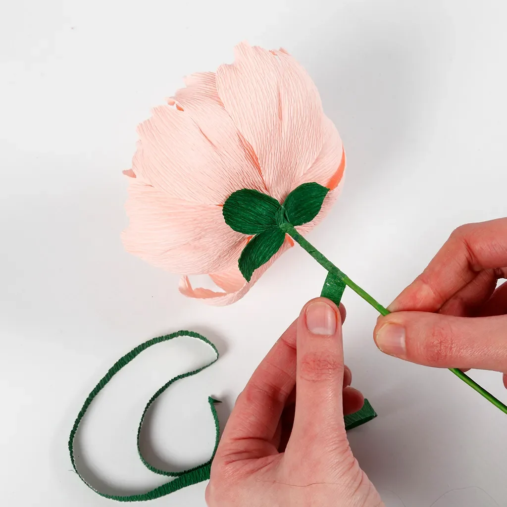 Blumen aus Krepppapier - Schritt 8